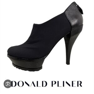 Donald J. Pliner Ankle Booties High Heel Size 9.5